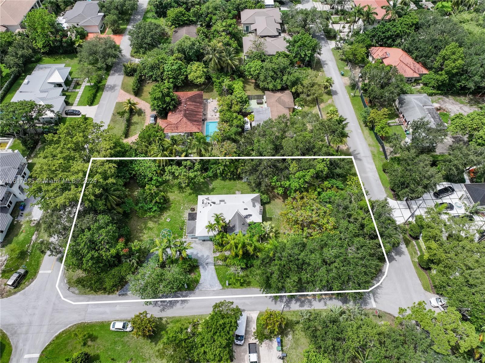 7160 SW 70th Street Miami FL 33143