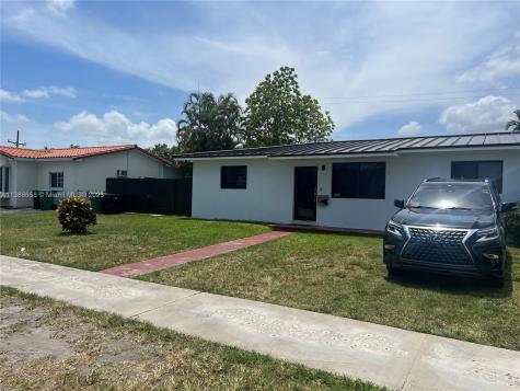 1700 SW 97th Court Miami FL 33165