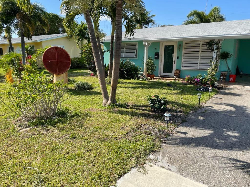 137 SW 13th Avenue Boynton Beach FL 33435