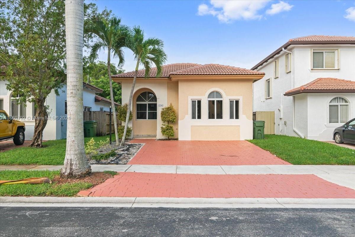 2542 NE 41st Terrace Homestead FL 33033