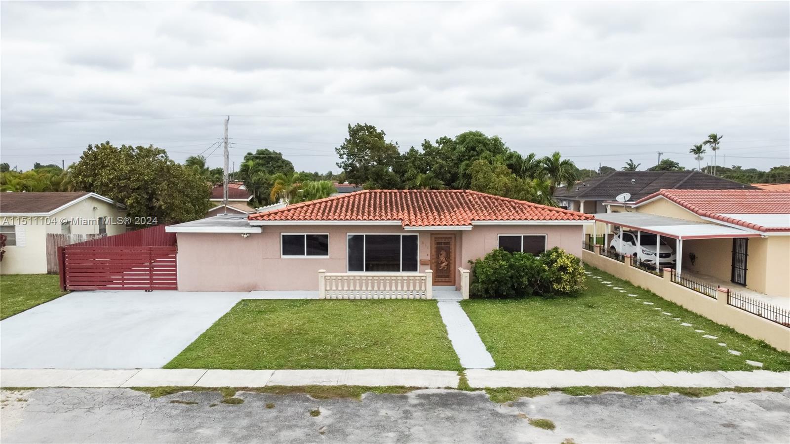 511 W 39th Street Hialeah FL 33012