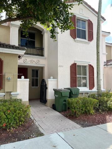 2253 NE 42nd Avenue Homestead FL 33033
