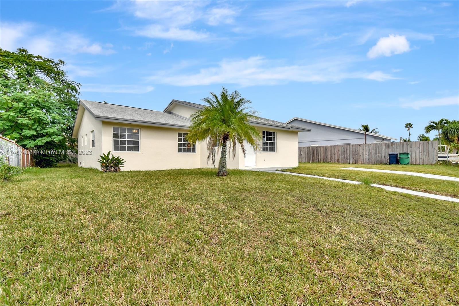 15955 SW 304th Terrace Homestead FL 33033