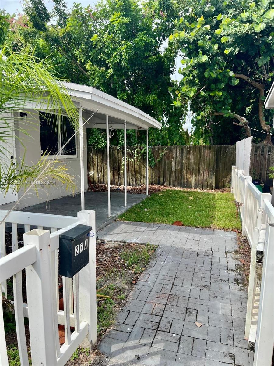 2419 Lincoln Street Hollywood FL 33020