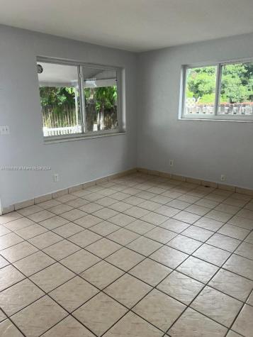 2419 Lincoln Street Hollywood FL 33020