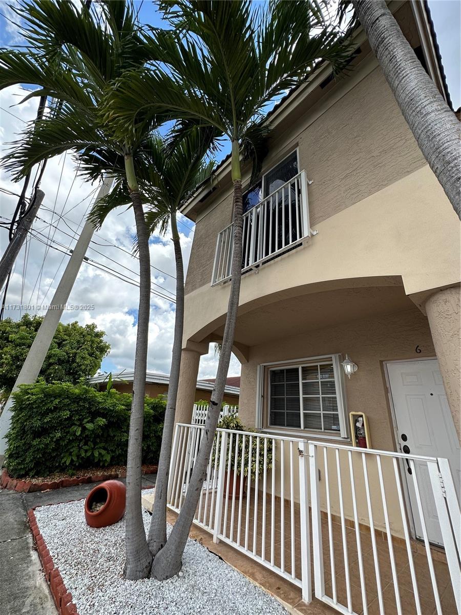 425 E 3rd Avenue Hialeah FL 33010