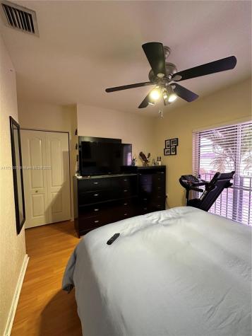 425 E 3rd Avenue Hialeah FL 33010
