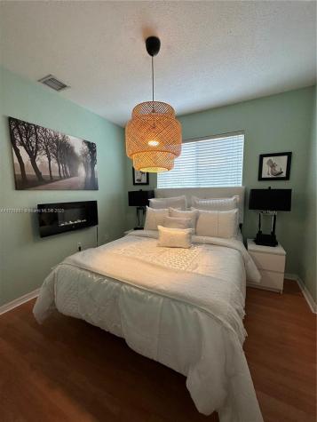 425 E 3rd Avenue Hialeah FL 33010