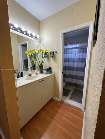 425 E 3rd Avenue Hialeah FL 33010