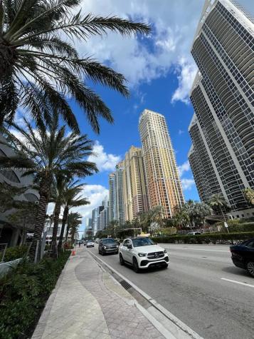 17550 Collins Avenue Sunny Isles Beach FL 33160