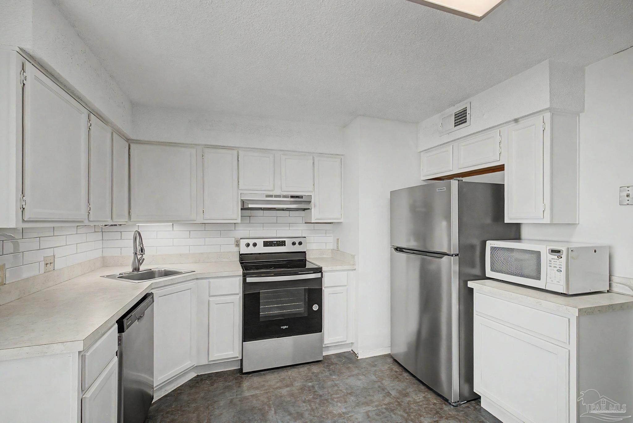2811 Langley Ave # 215 Pensacola FL 32504