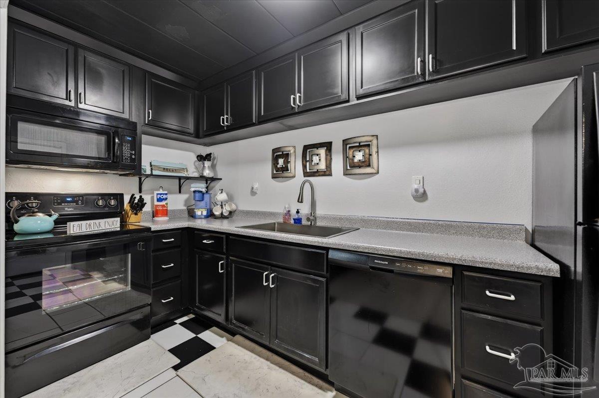 300 NW Miracle Strip Pkwy S.w. # 3b Ft Walton Beach FL 32548