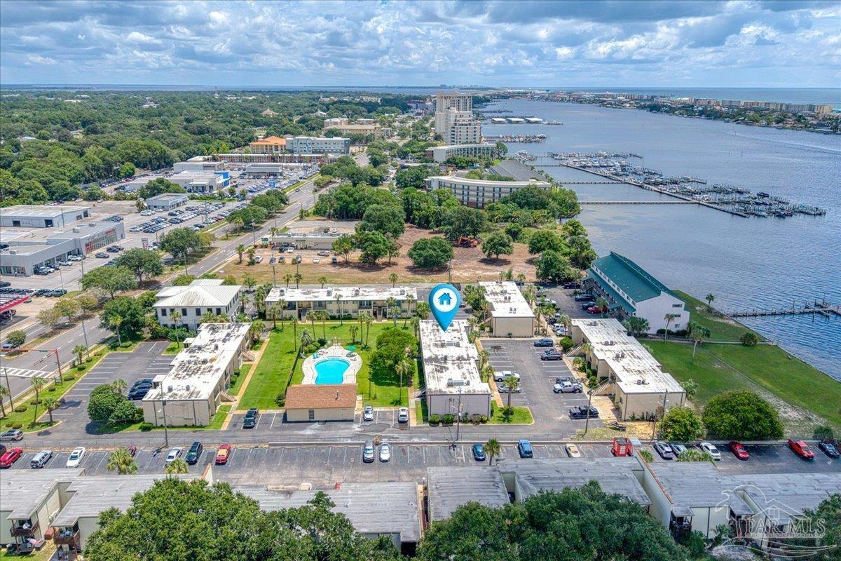 300 NW Miracle Strip Pkwy S.w. # 3b Ft Walton Beach FL 32548
