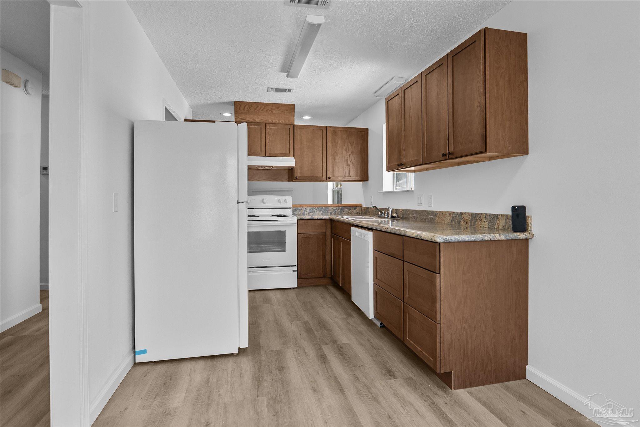 1500 E Johnson Ave # 204 Pensacola FL 32514