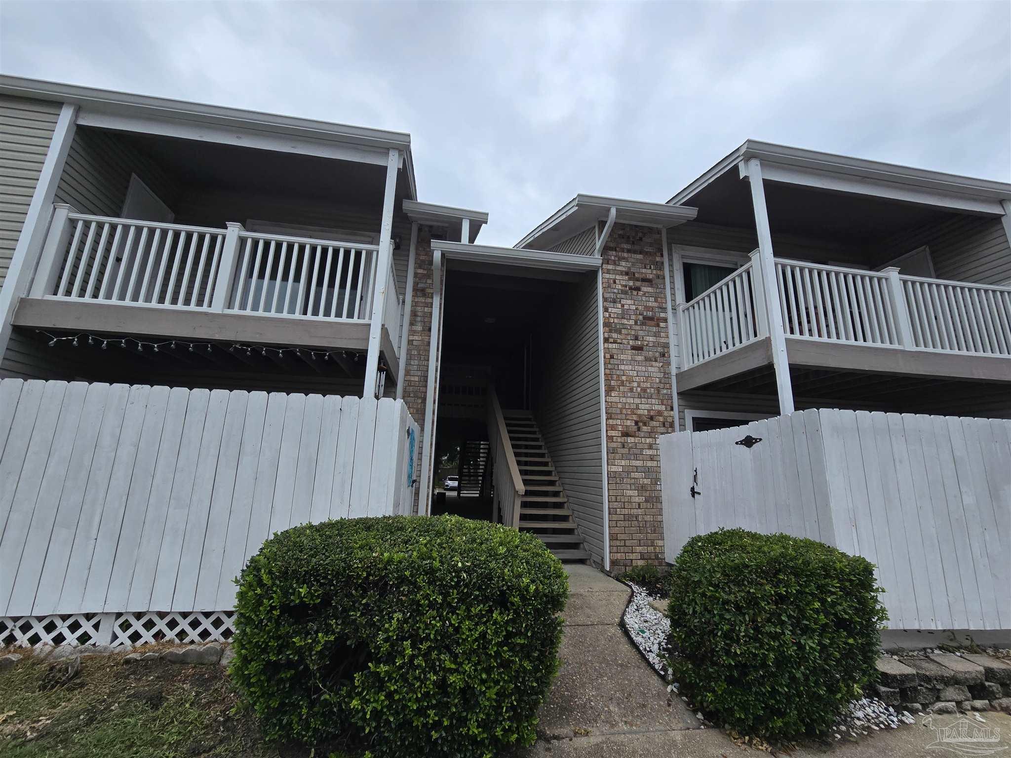 Pensacola FL, 7171 N, 9th Avenue