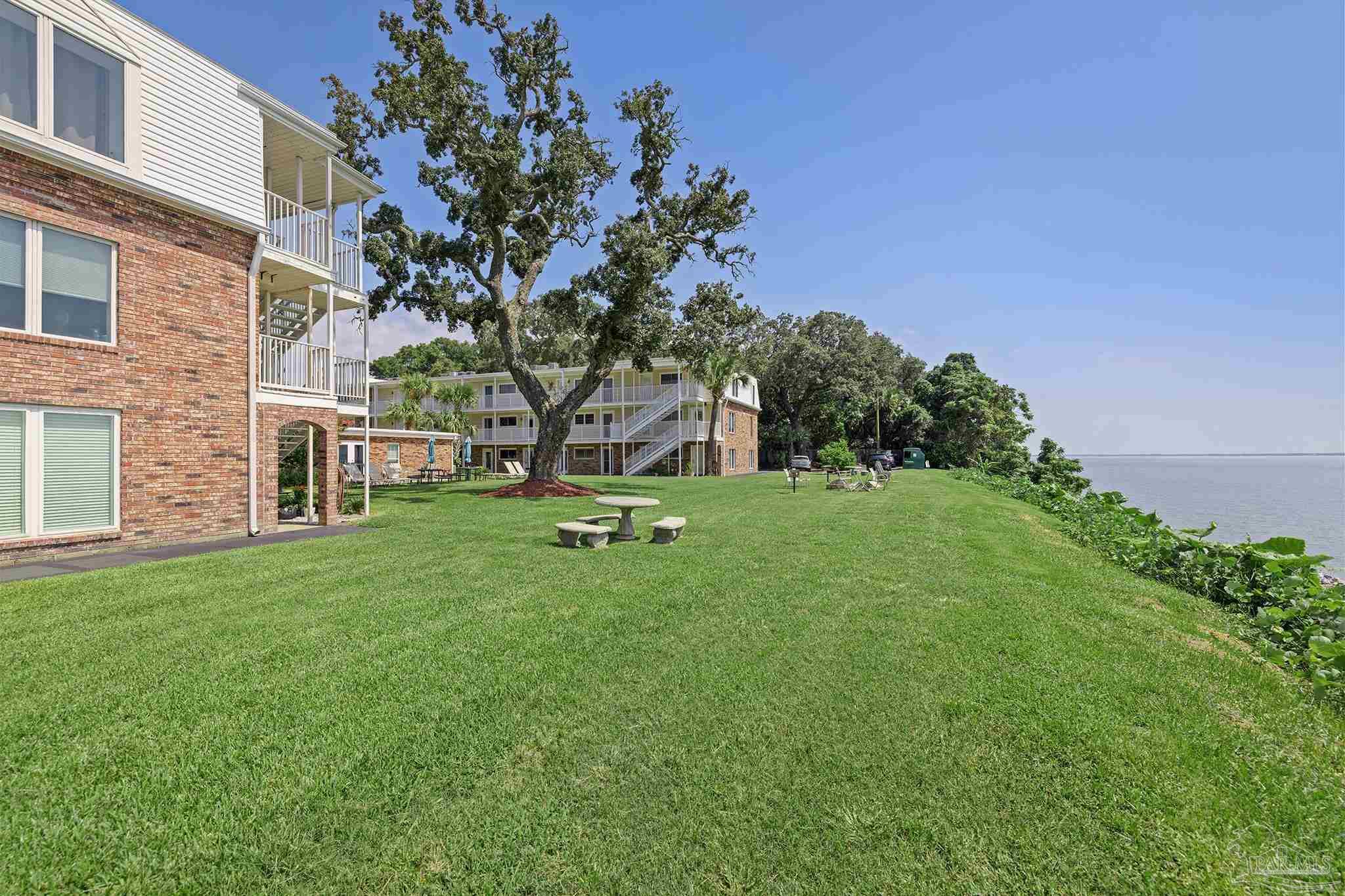 710 Scenic Hwy # 305 Pensacola FL 32503