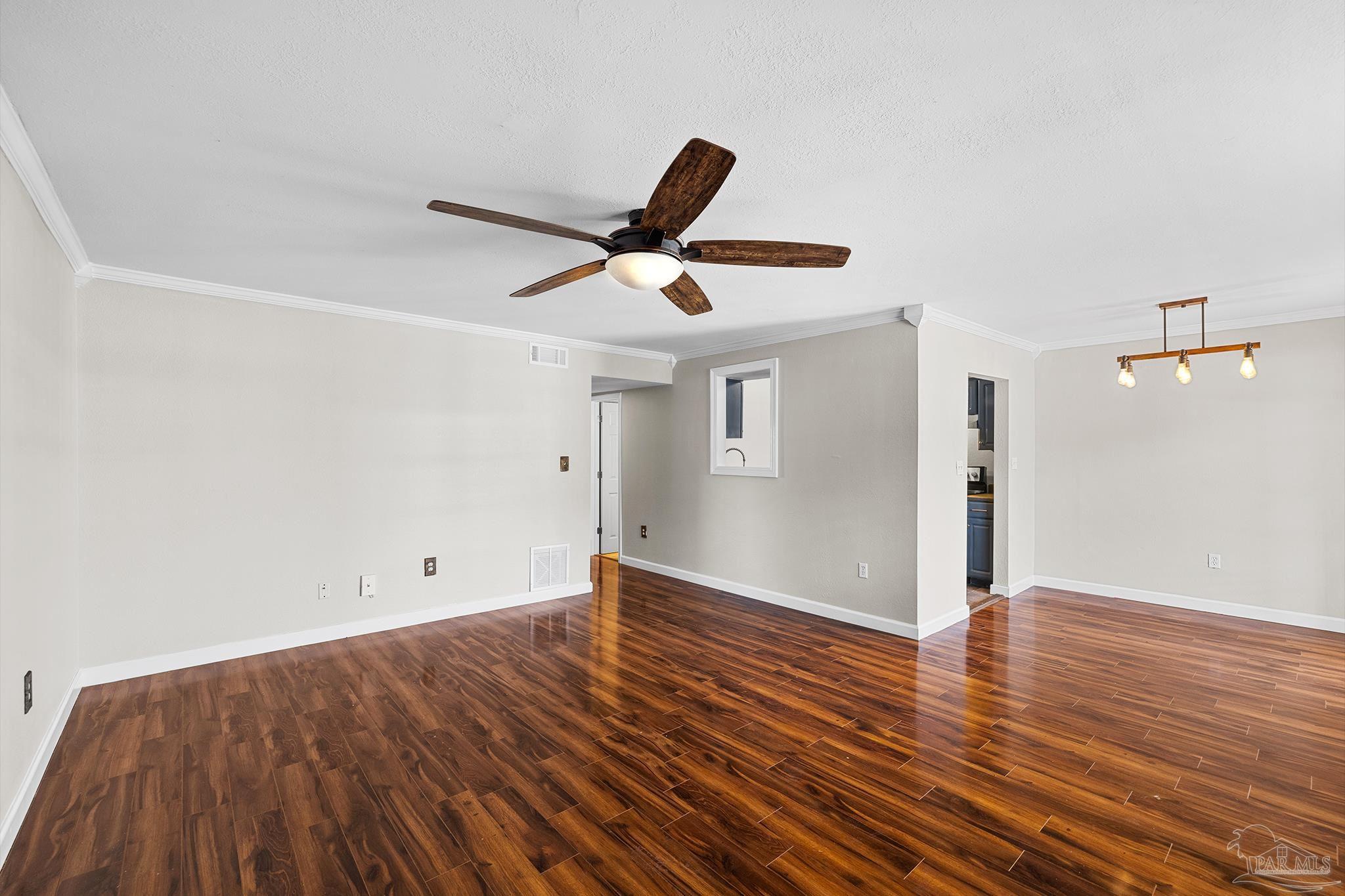 710 Scenic Hwy # 305 Pensacola FL 32503