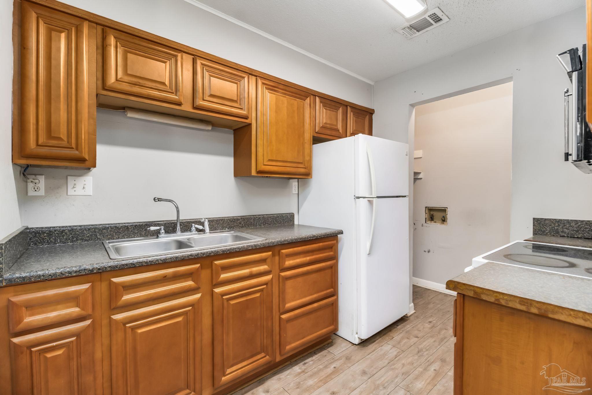 8370 Carl Dean Street # 211 Pensacola FL 32514