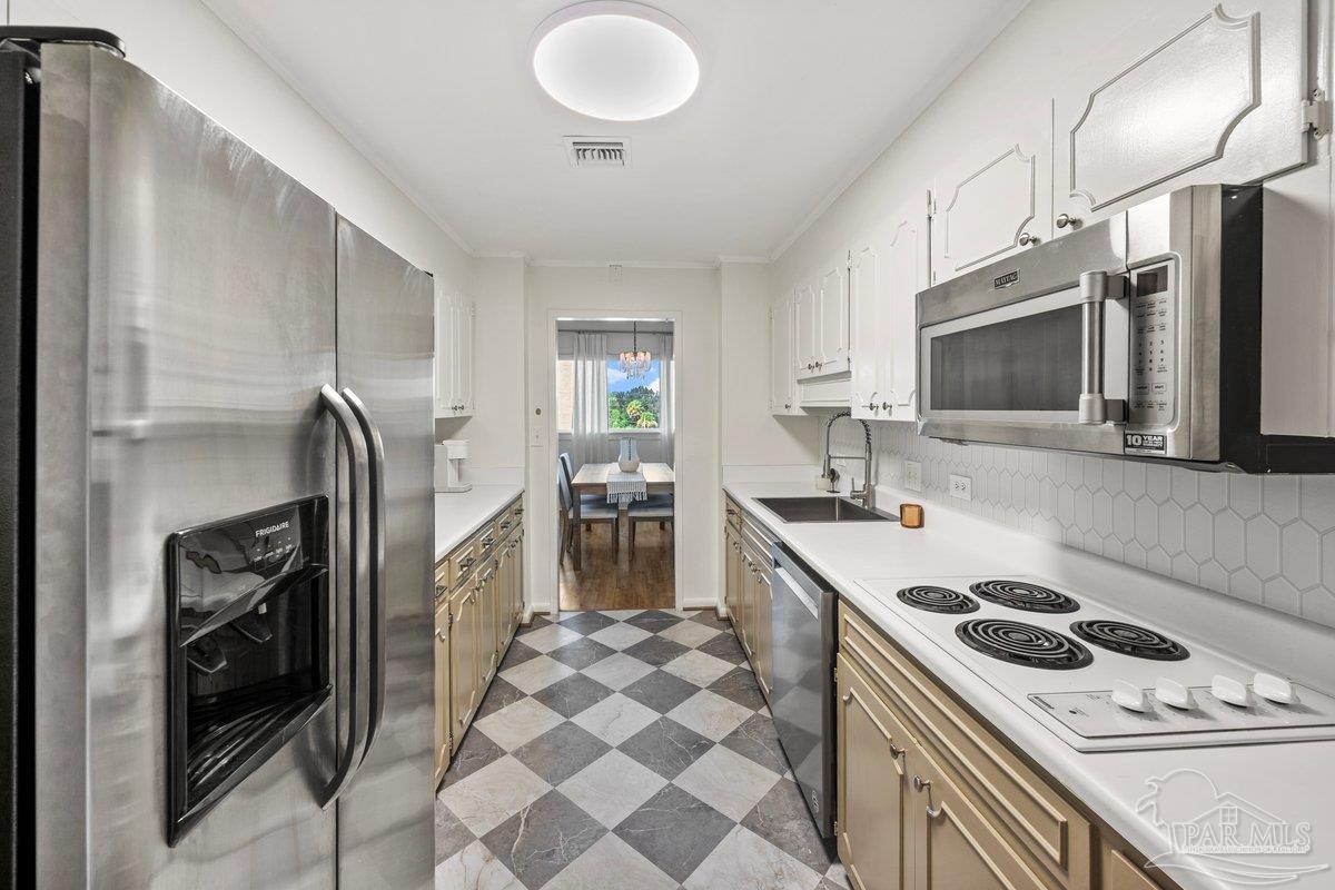 825 Bayshore Dr # 304 Pensacola FL 32507