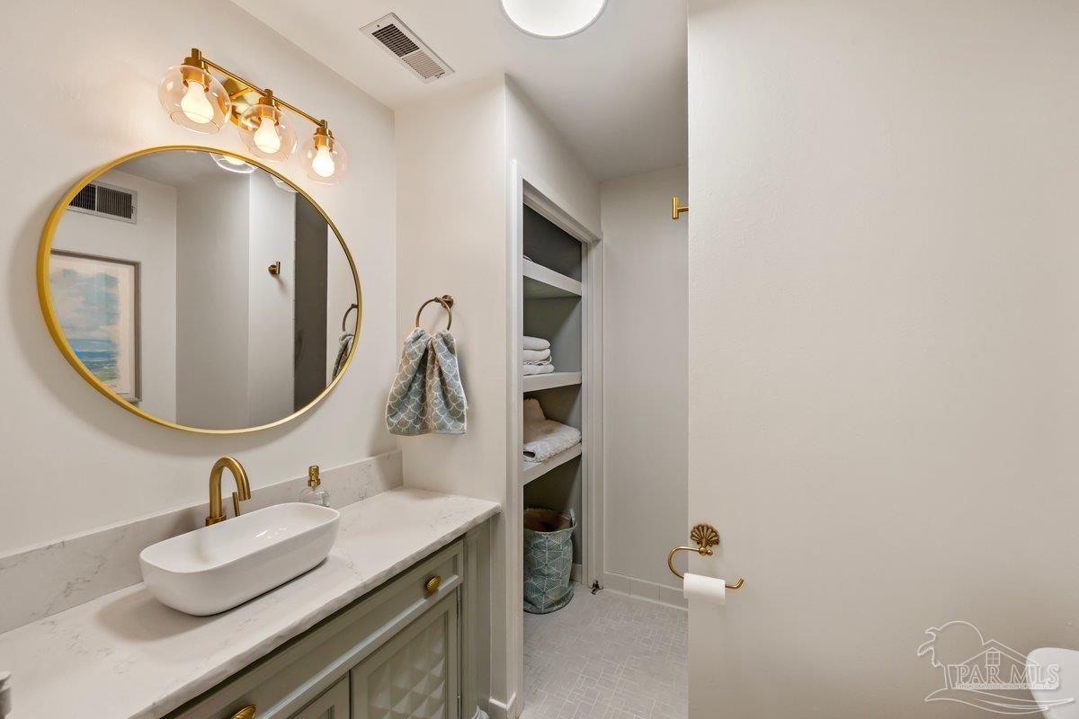 825 Bayshore Dr # 304 Pensacola FL 32507