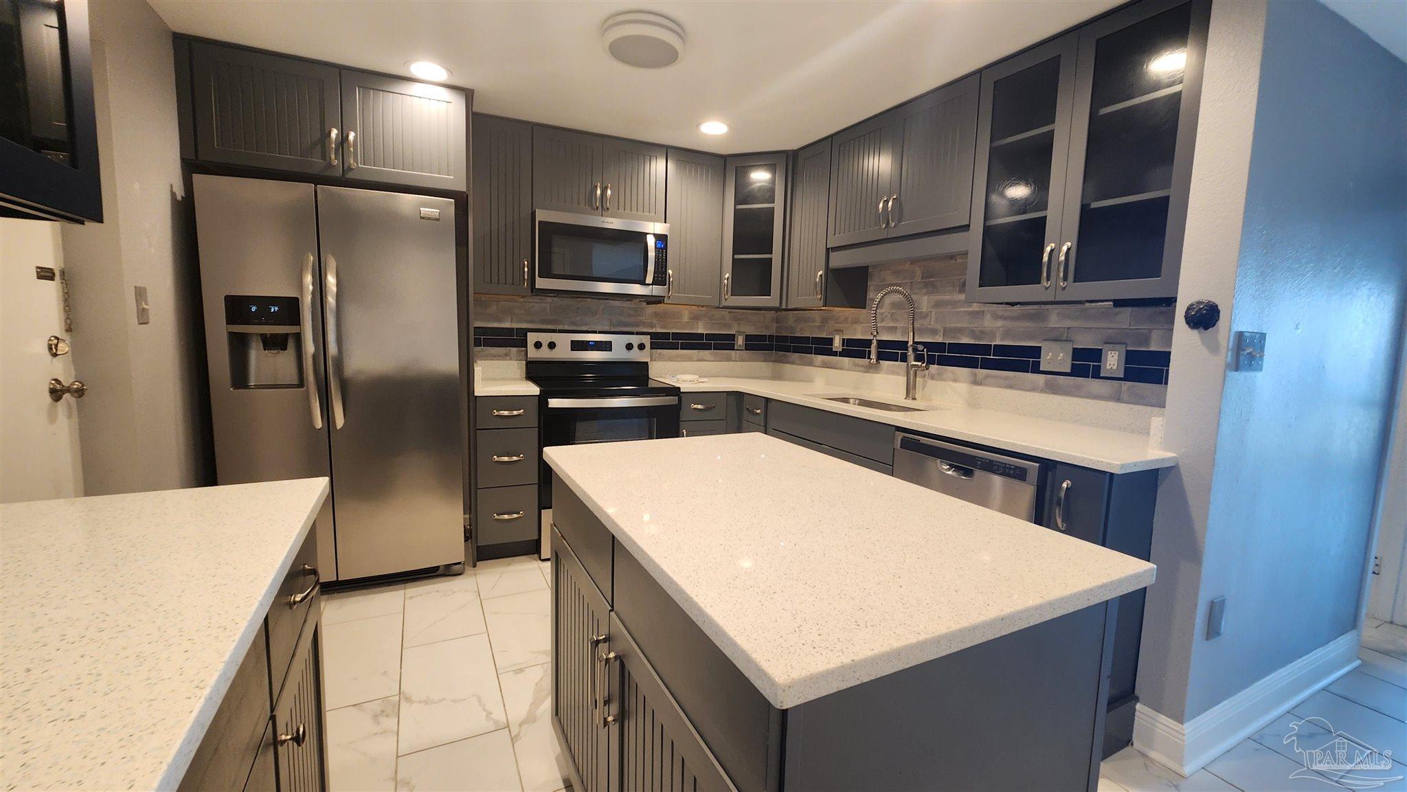 615 Bayshore Dr # 902 Pensacola FL 32507