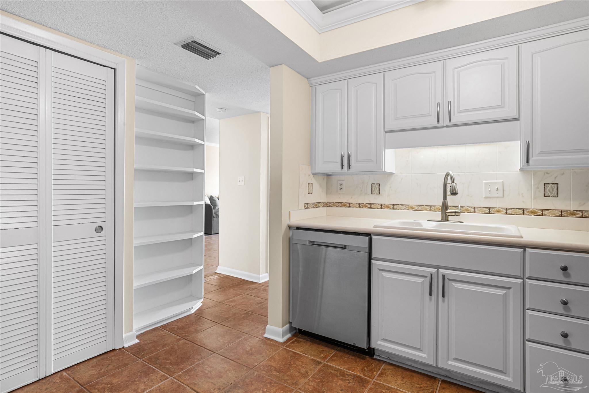 615 Bayshore Dr # 206 Pensacola FL 32507