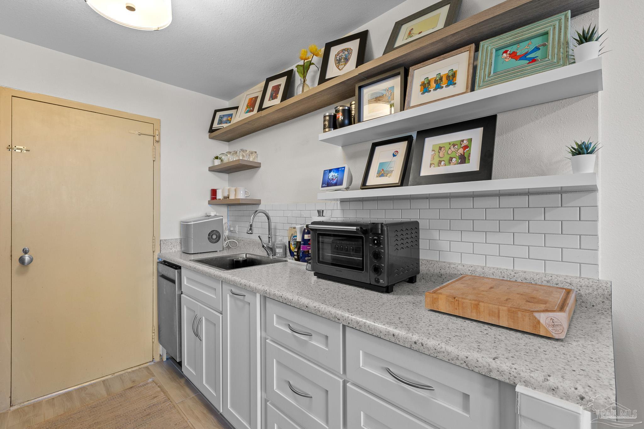 825 Bayshore Dr # 605 Pensacola FL 32507