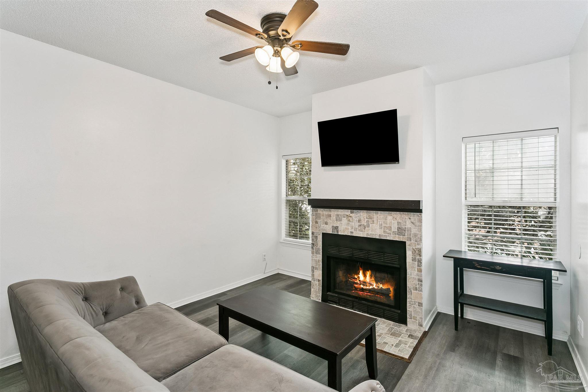 501 E Burgess Rd # F6 Pensacola FL 32504