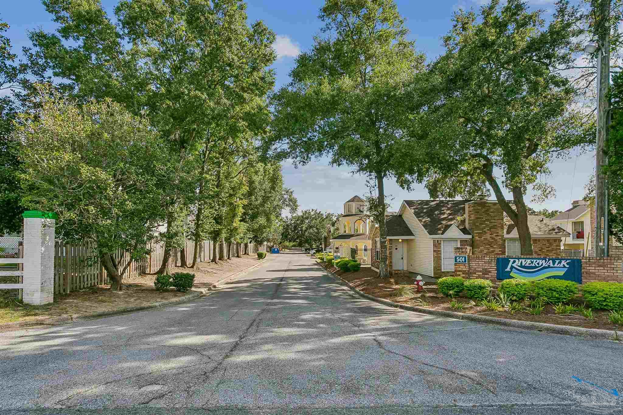 501 E Burgess Rd # F6 Pensacola FL 32504