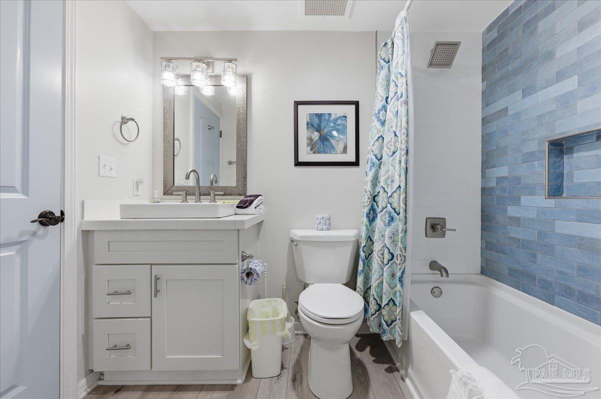 8477 Gulf Blvd # 601 Navarre FL 32566