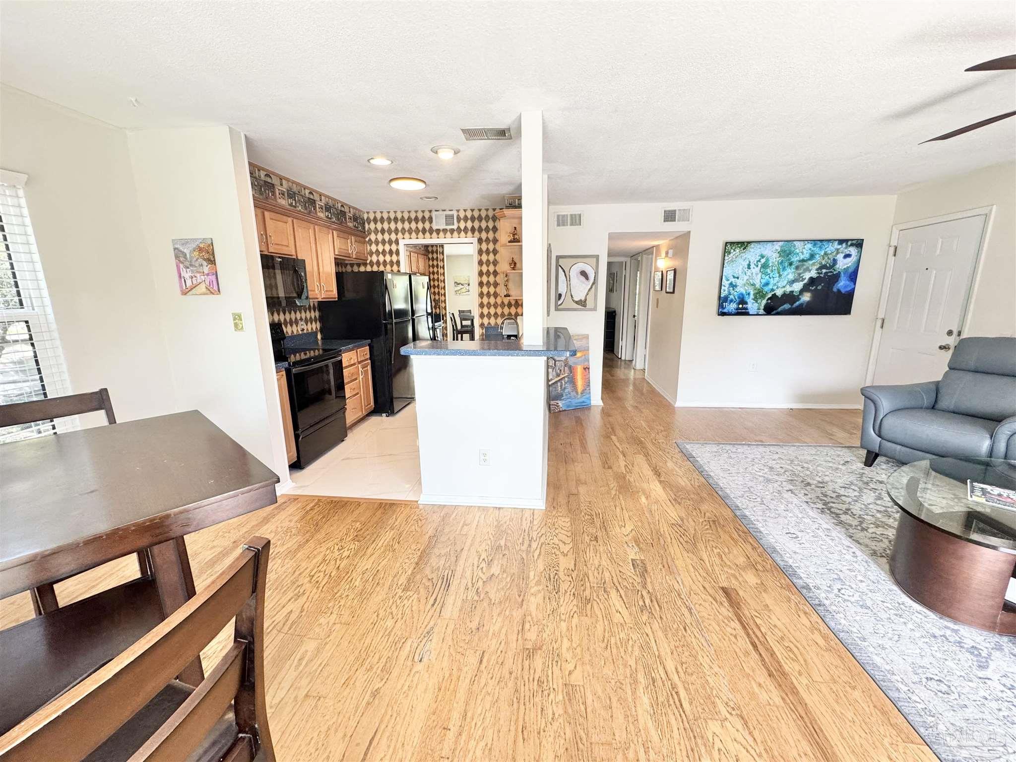 200 Pensacola Beach Rd # J2 Gulf Breeze FL 32561