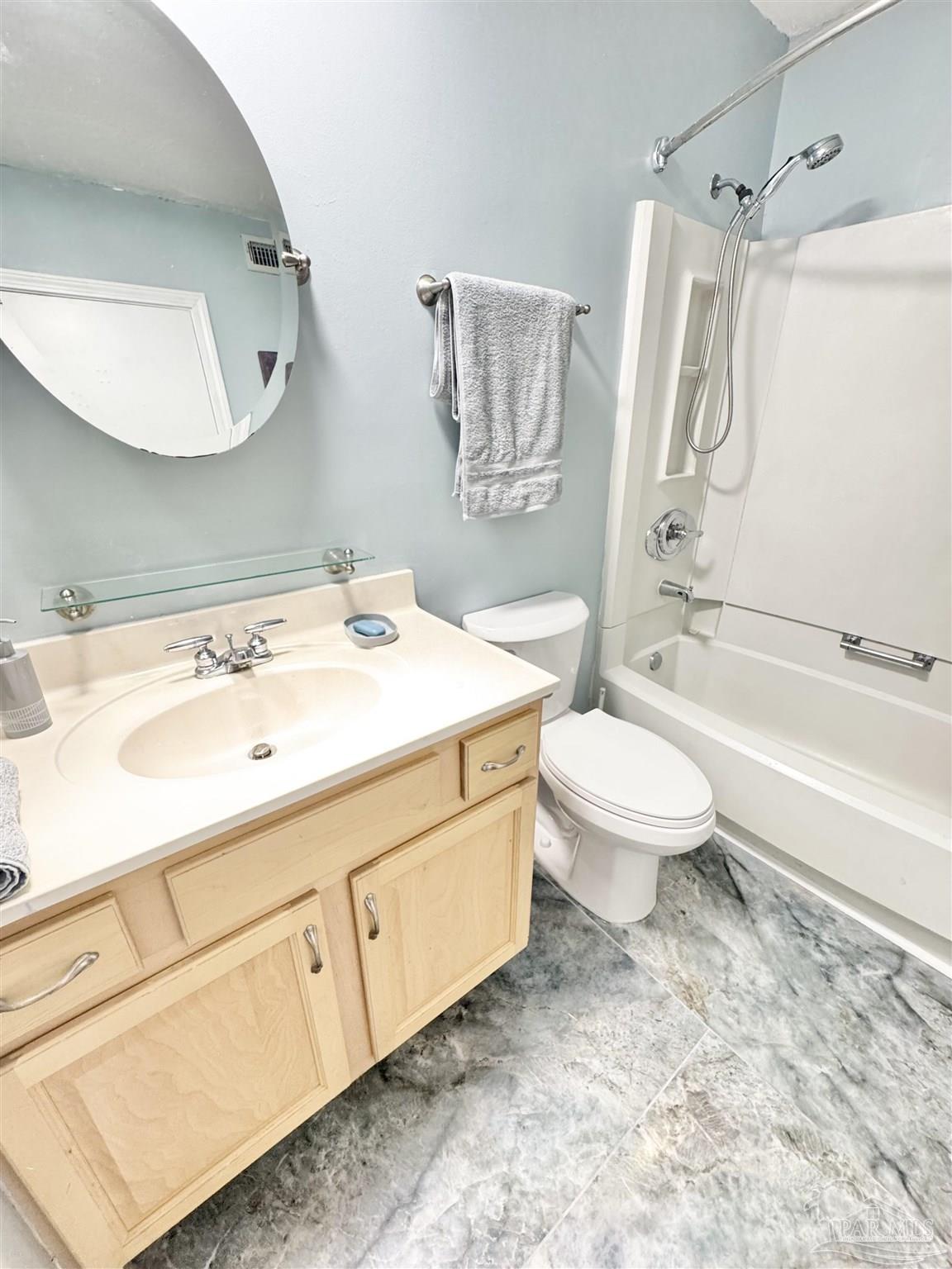 200 Pensacola Beach Rd # J2 Gulf Breeze FL 32561