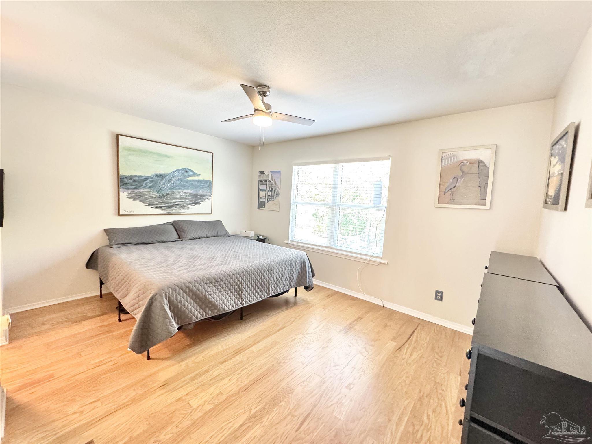 200 Pensacola Beach Rd # J2 Gulf Breeze FL 32561