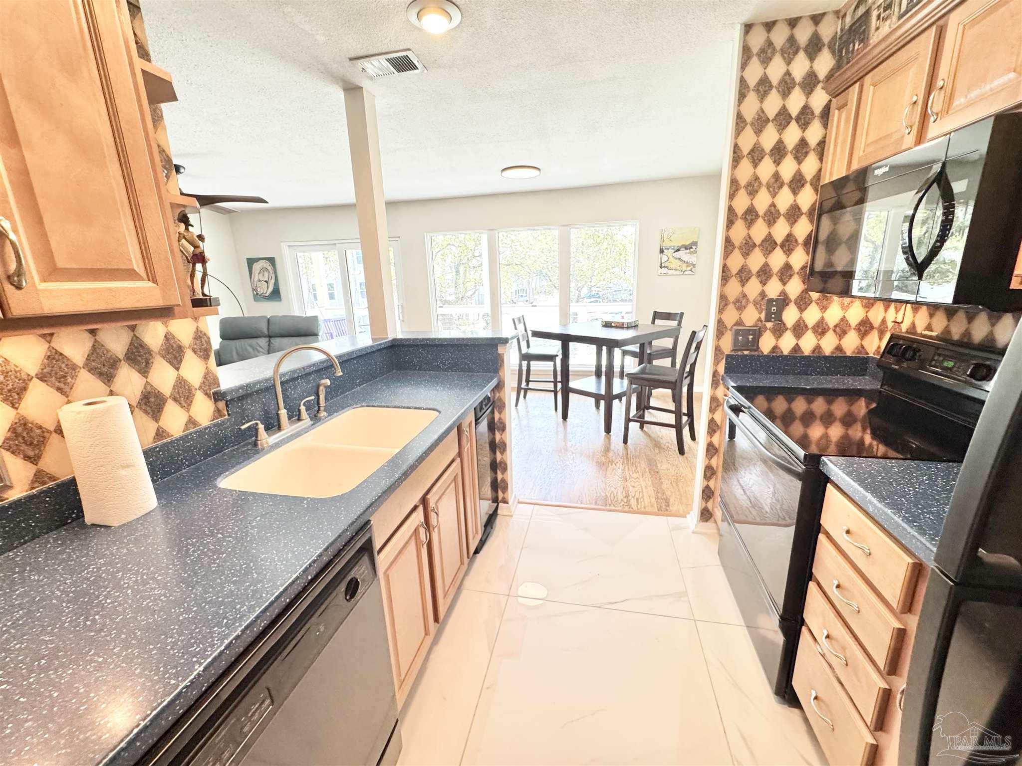 200 Pensacola Beach Rd # J2 Gulf Breeze FL 32561