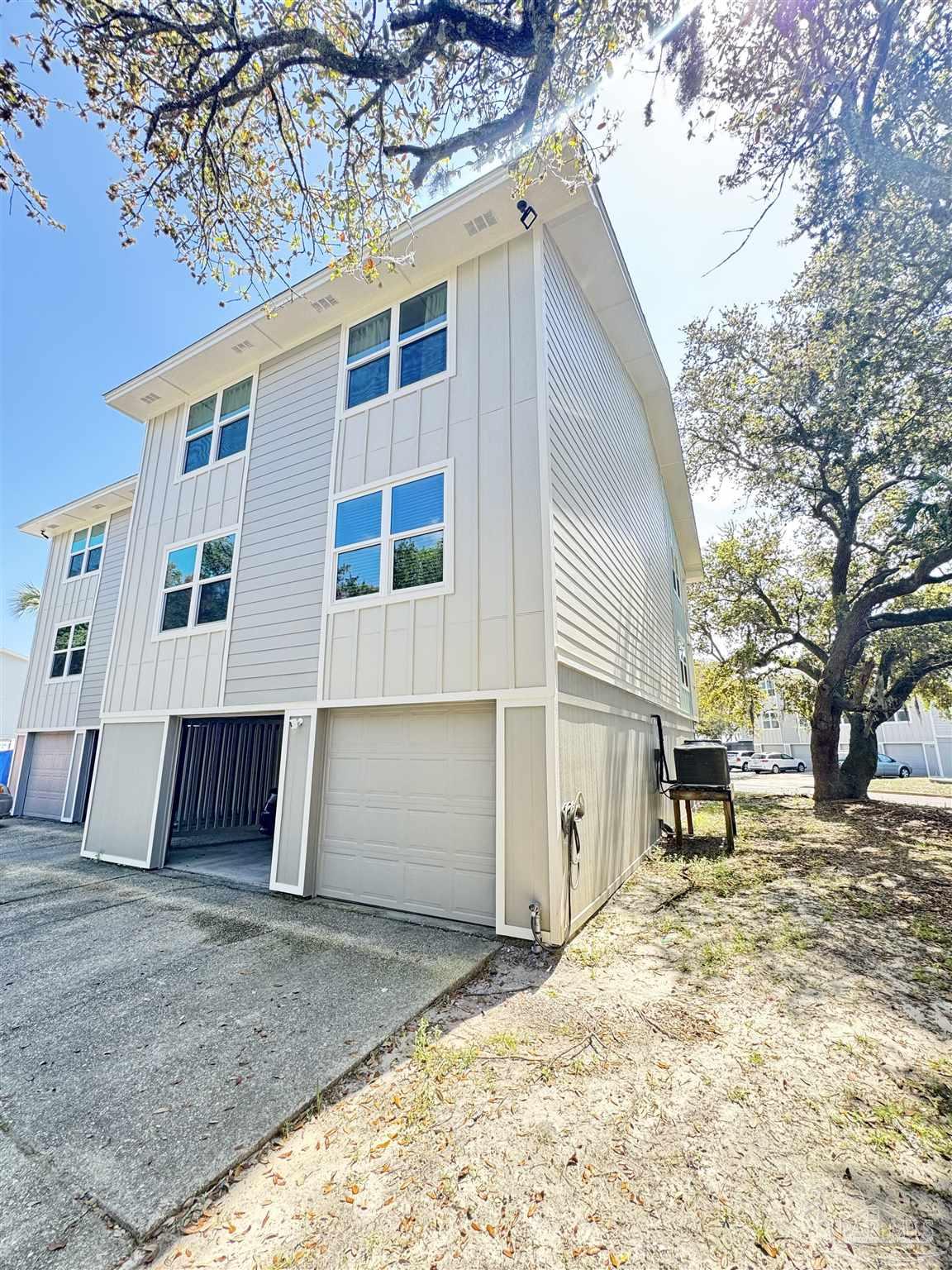 200 Pensacola Beach Rd # J2 Gulf Breeze FL 32561