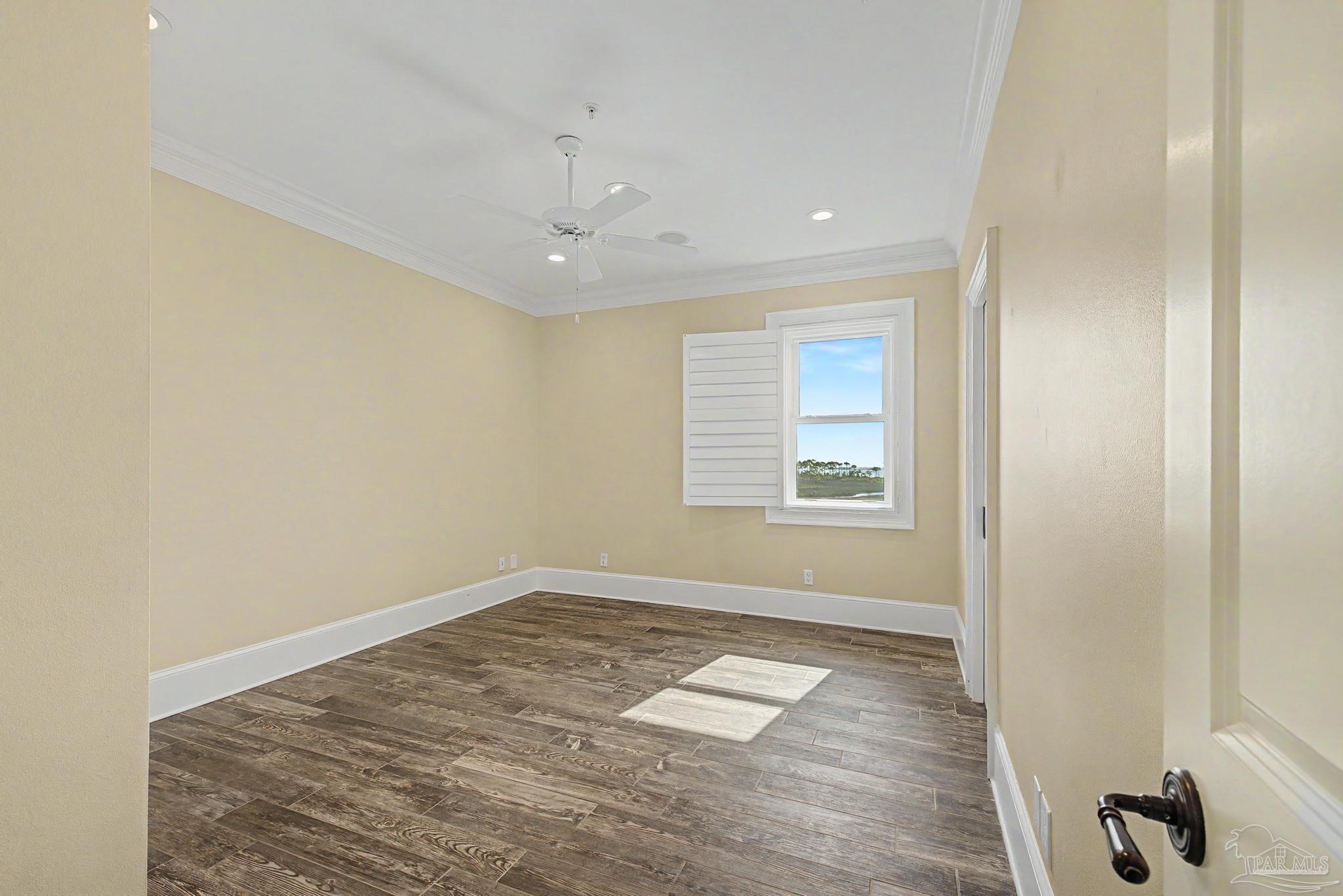 4050 Indigo Dr # 301 Pensacola FL 32507