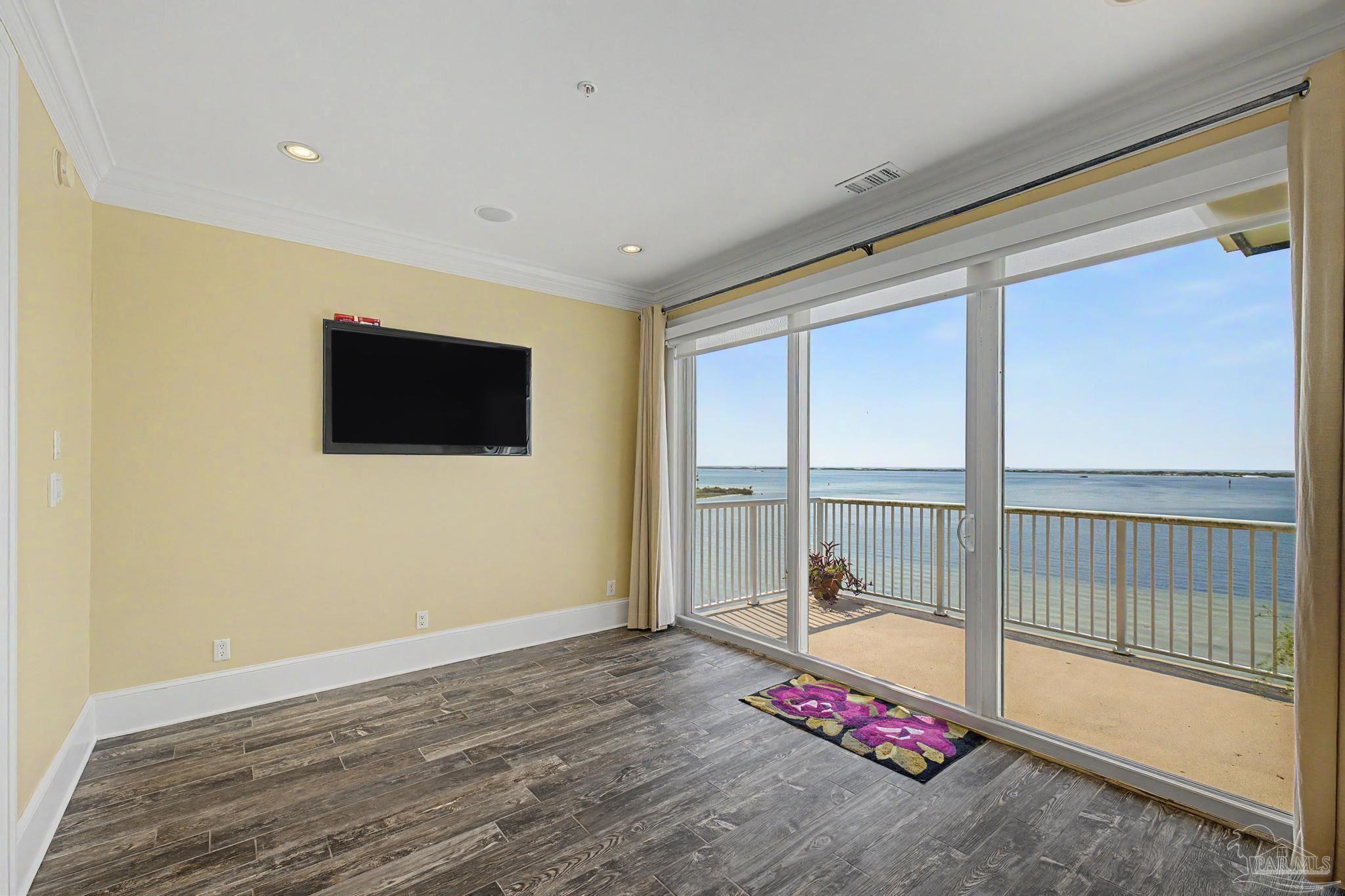 4050 Indigo Dr # 301 Pensacola FL 32507