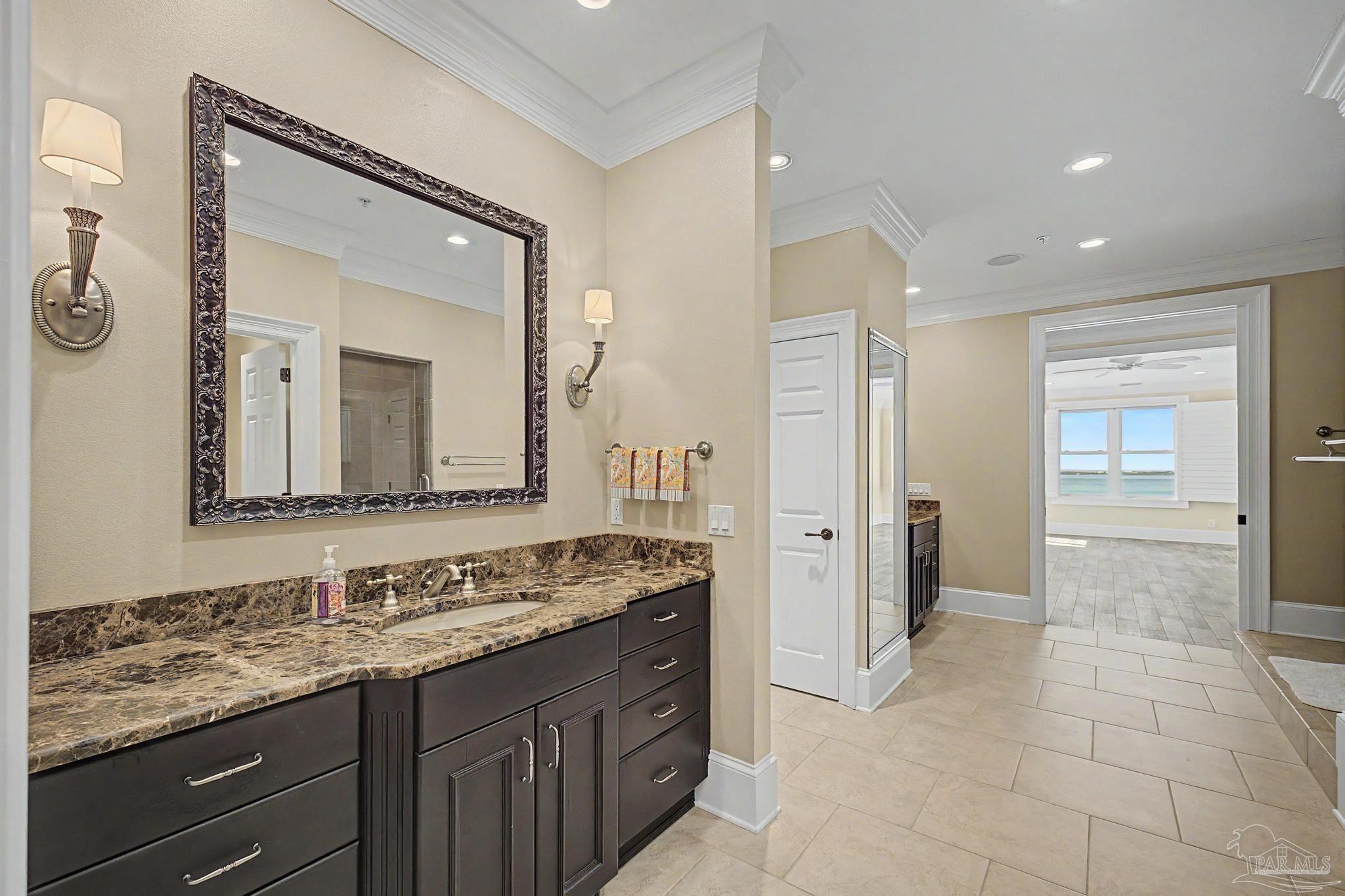 4050 Indigo Dr # 301 Pensacola FL 32507