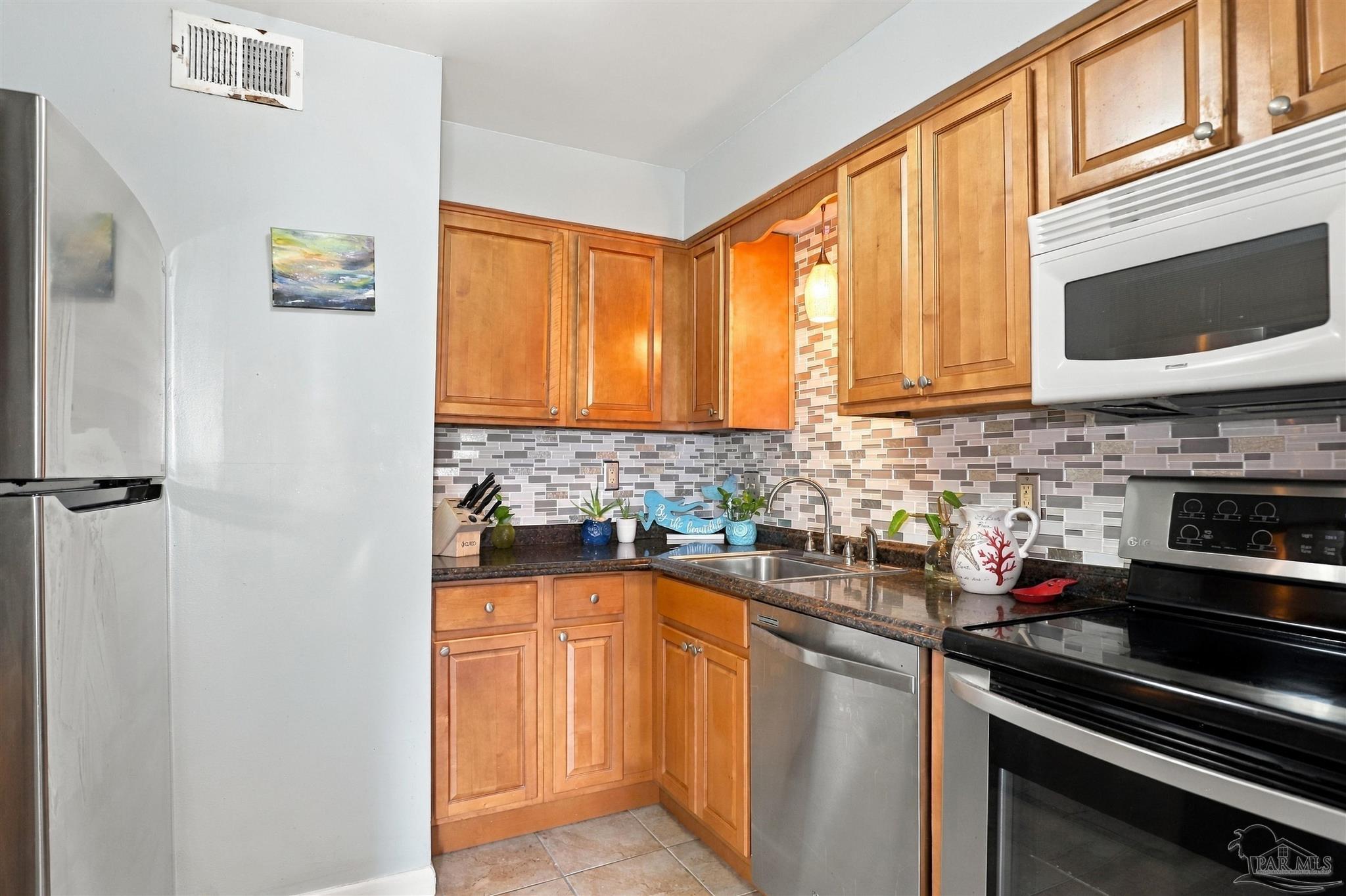 1650 Via Deluna Dr # E3 Pensacola Beach FL 32561