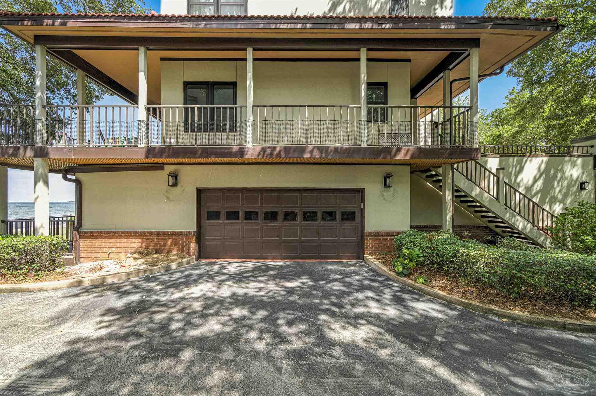80 Baybridge Dr # B Gulf Breeze FL 32561