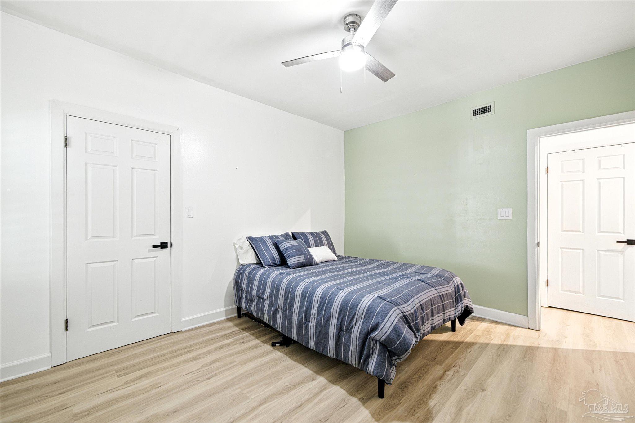 80 Baybridge Dr # B Gulf Breeze FL 32561