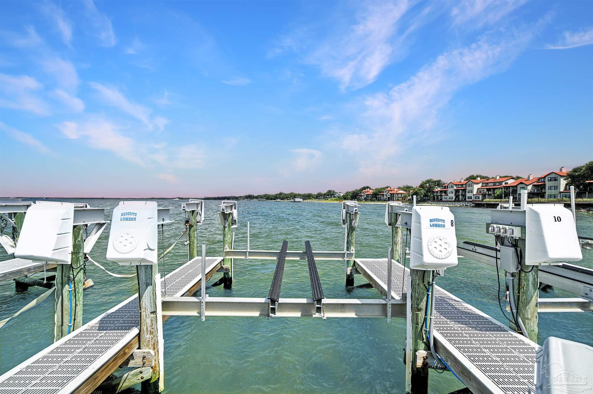 80 Baybridge Dr # B Gulf Breeze FL 32561