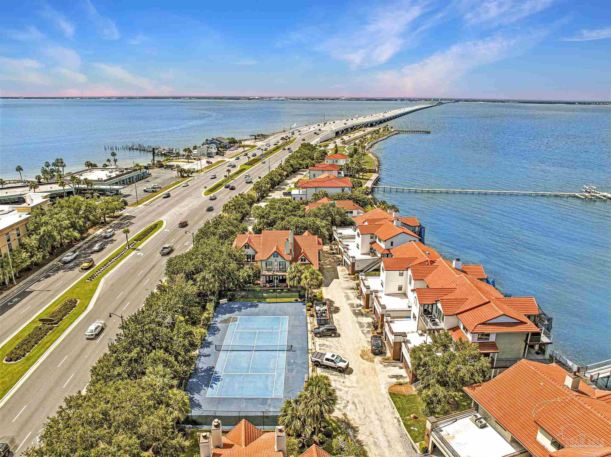 80 Baybridge Dr # B Gulf Breeze FL 32561