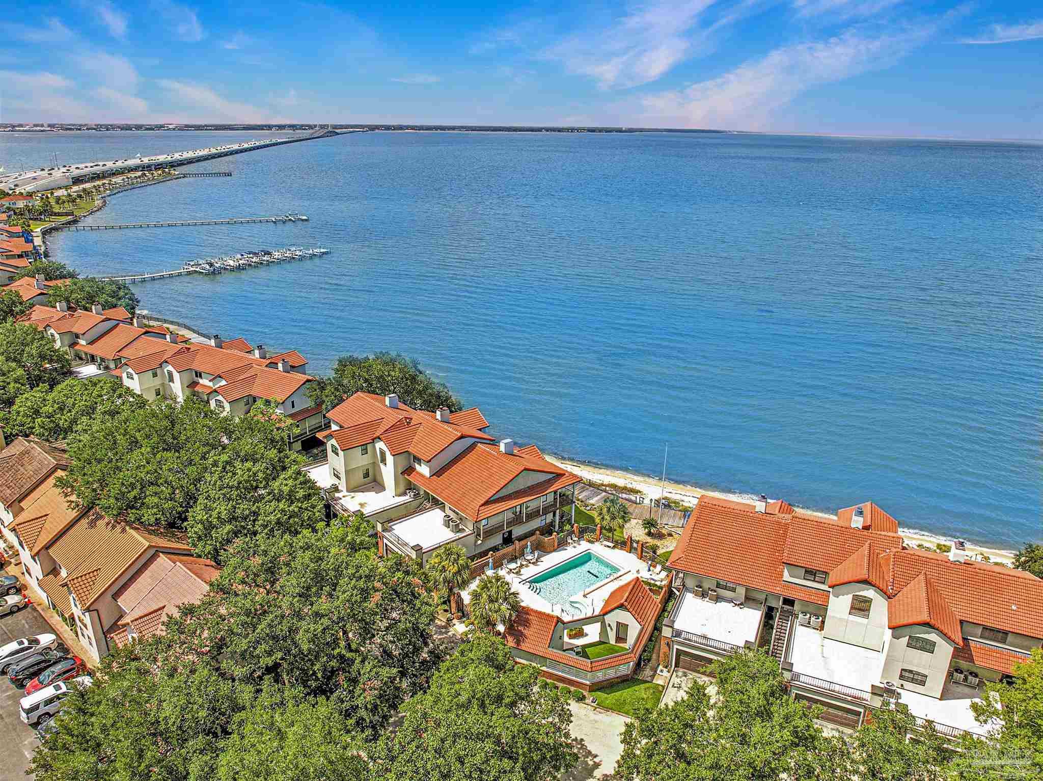 80 Baybridge Dr # B Gulf Breeze FL 32561