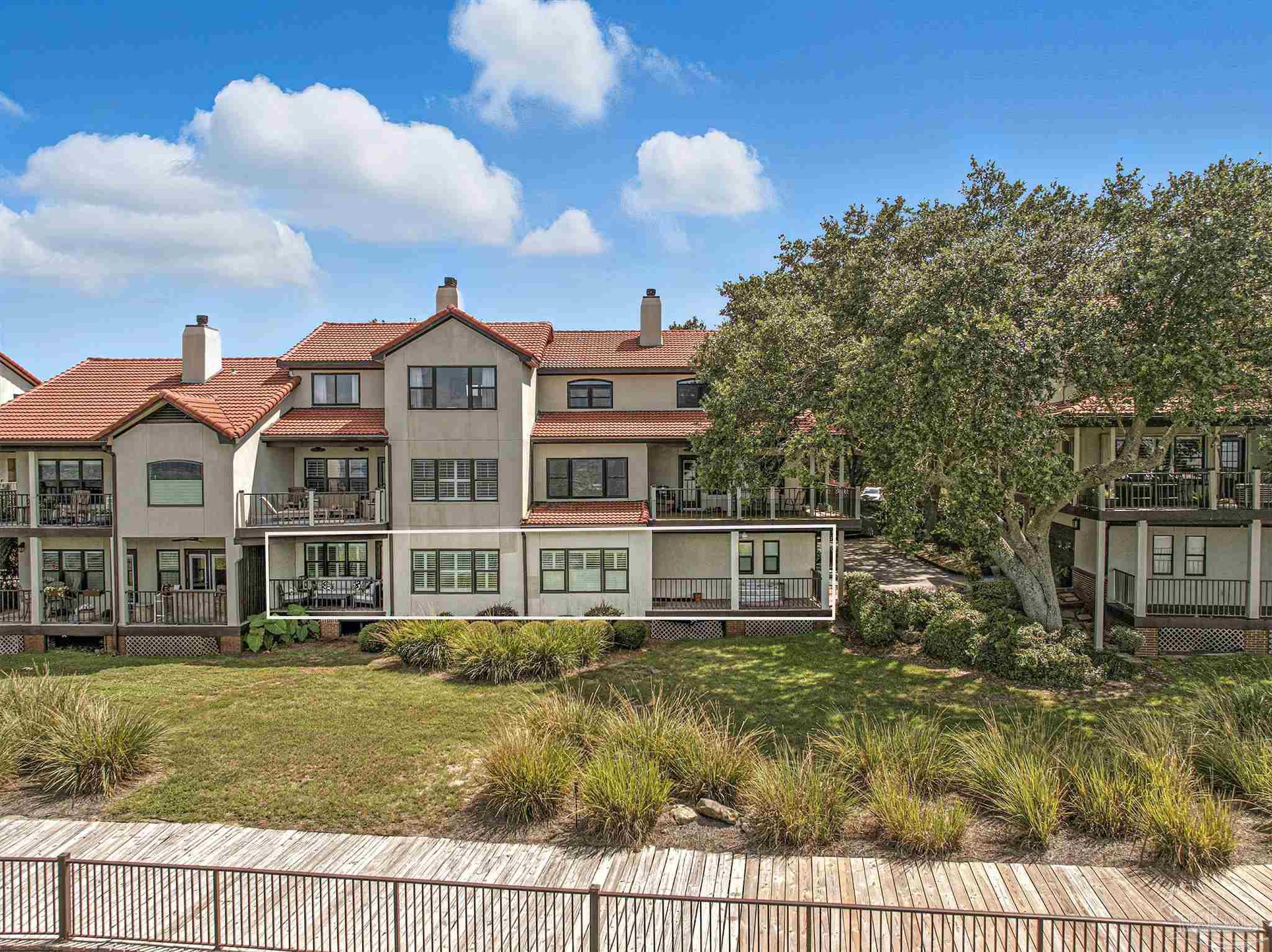 80 Baybridge Dr # B Gulf Breeze FL 32561