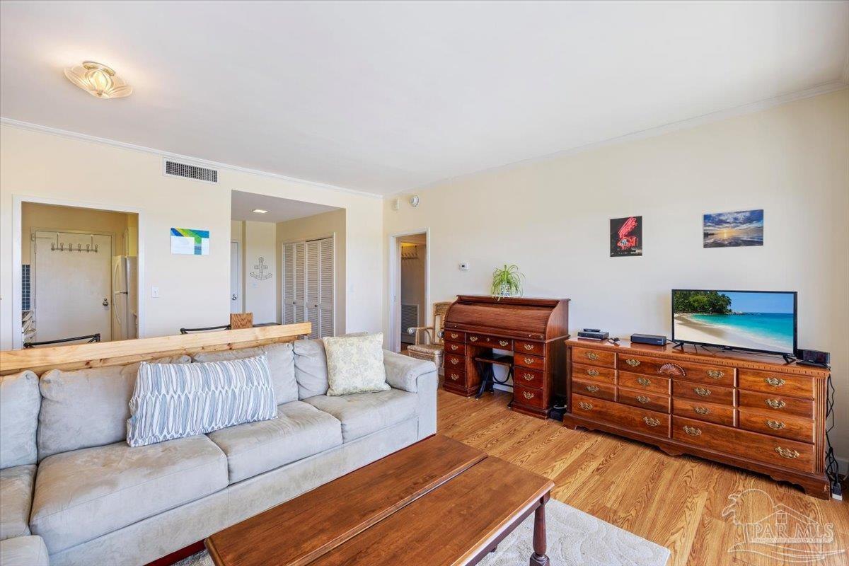 825 Bayshore Dr # 803 Pensacola FL 32507