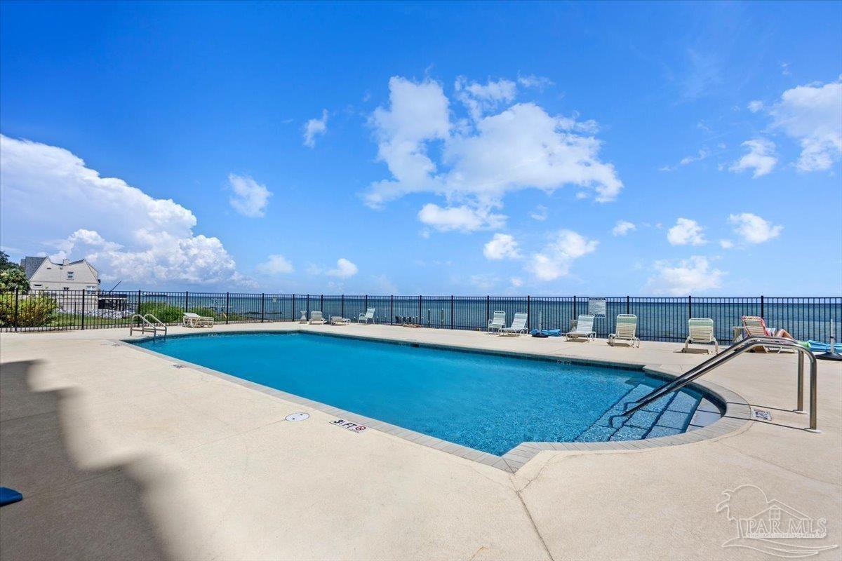 825 Bayshore Dr # 803 Pensacola FL 32507
