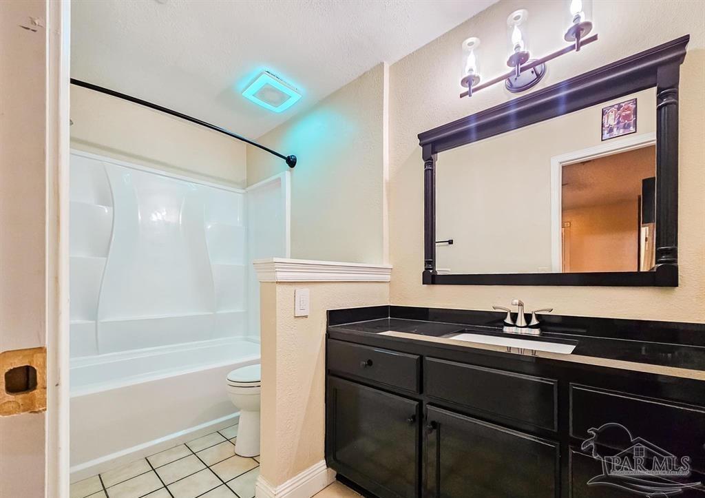 601 E Burgess # D6 Pensacola FL 32504