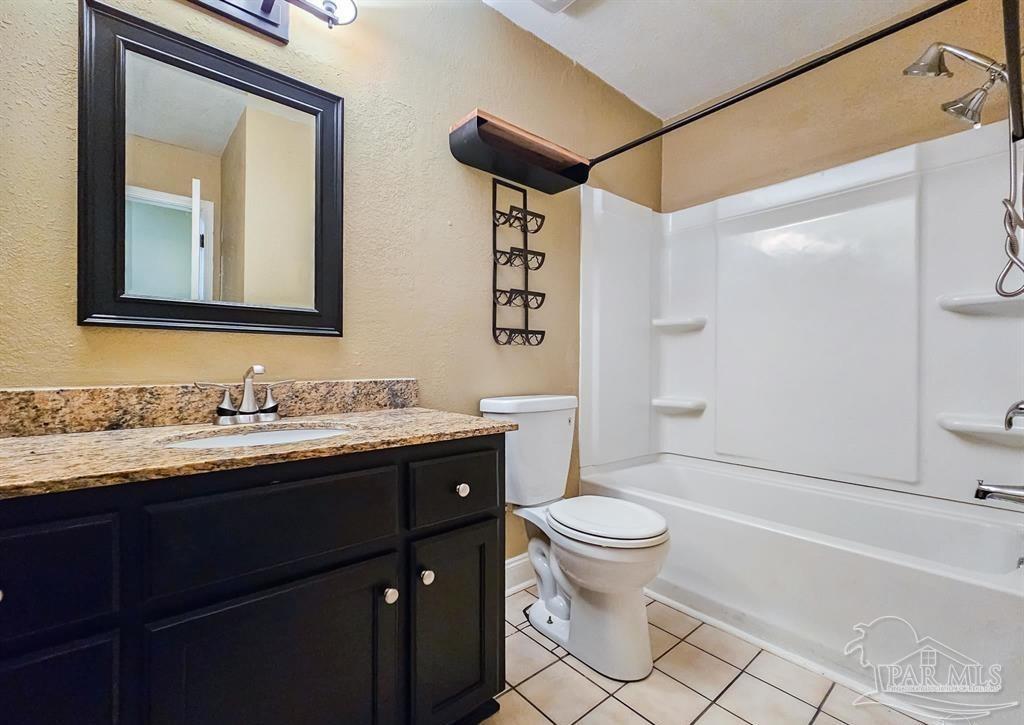 601 E Burgess # D6 Pensacola FL 32504