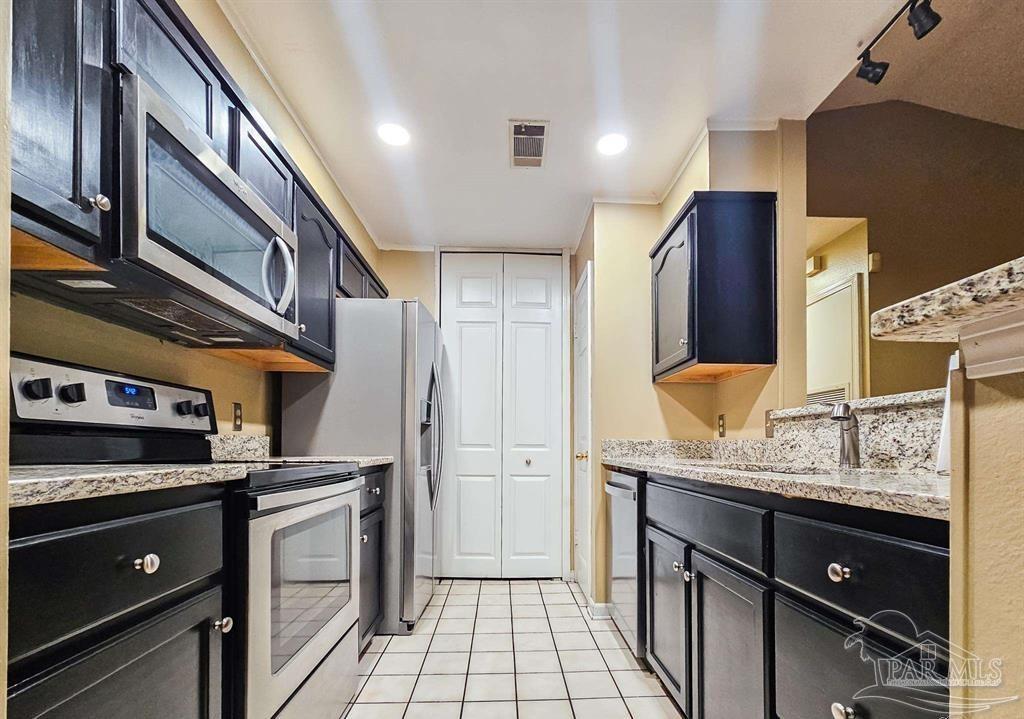 601 E Burgess # D6 Pensacola FL 32504